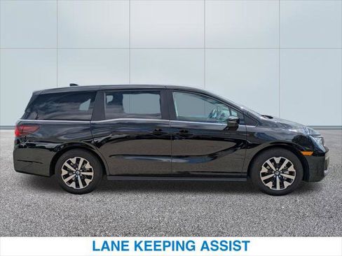 Certified 2025 Honda Odyssey EX-L image 6