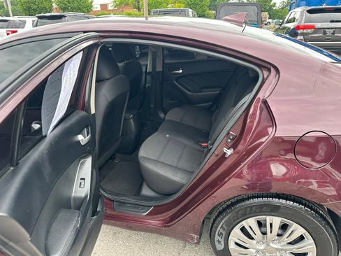 Used 2018 Kia Forte LX w/ LX Popular Package FWD image 14