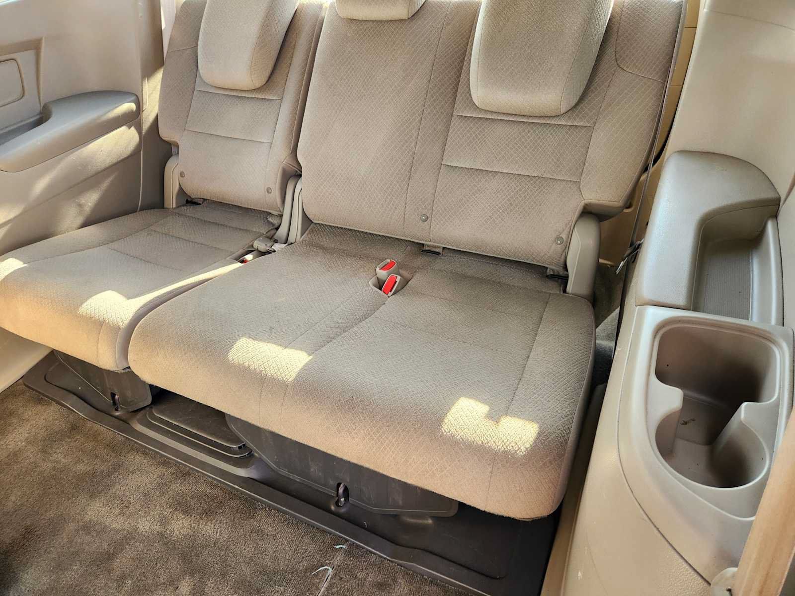 Used 2015 Honda Odyssey LX image 28