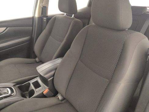 Used 2019 Nissan Rogue Sport S AWD/4WD image 17