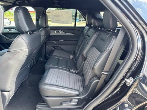 New 2026 Ford Explorer ST-Line w/ ST-Line Street Pack AWD/4WD image 10