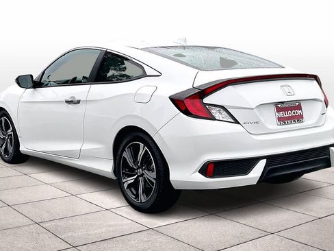 Used 2016 Honda Civic Touring image 13