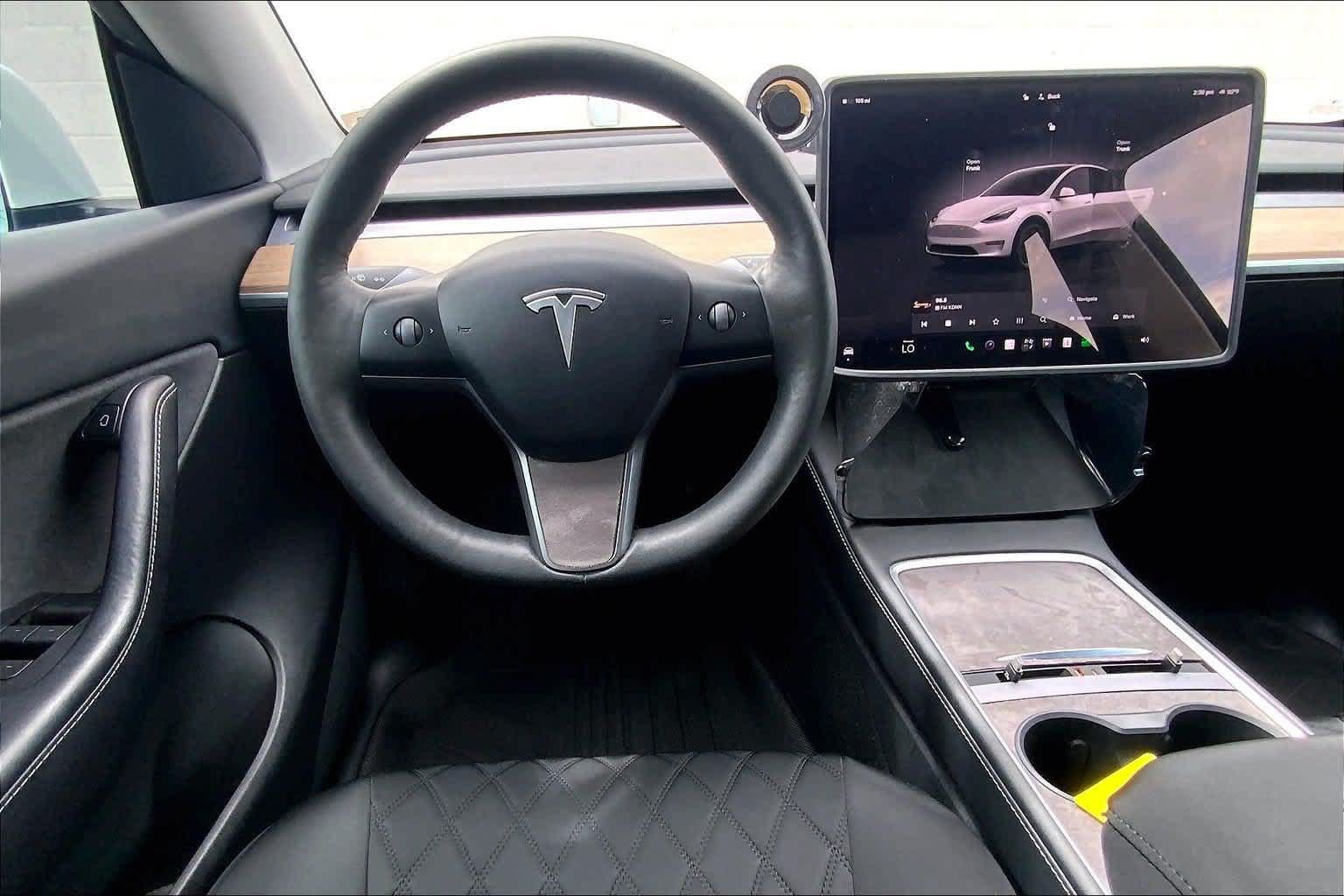 Used 2022 Tesla Model Y Long Range AWD/4WD image 14