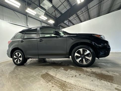 Used 2018 Subaru Forester 2.5i Premium w/ All-Weather Package image 3