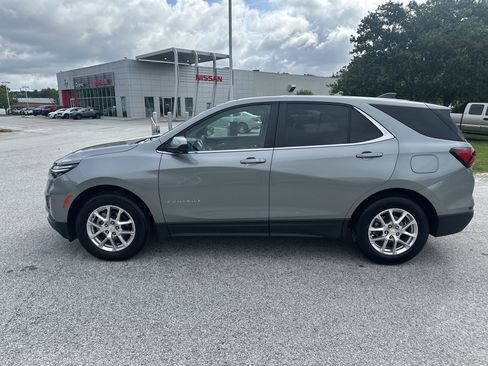 Used 2024 Chevrolet Equinox LT FWD image 8