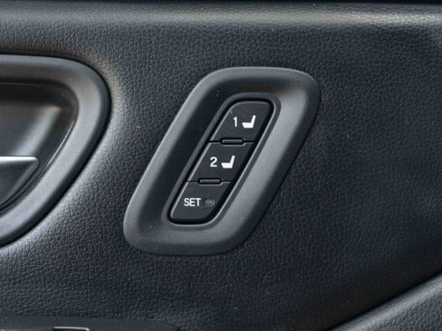 Used 2024 Honda Pilot EX-L image 38