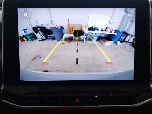 Used 2024 Jeep Compass Trailhawk w/ Trailhawk Convenience Group image 16