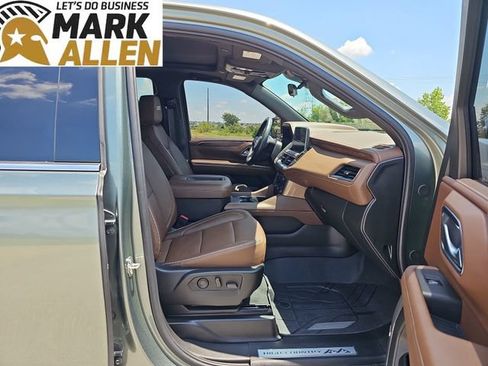 Used 2023 Chevrolet Tahoe High Country w/ Advanced Technology Package AWD/4WD image 29