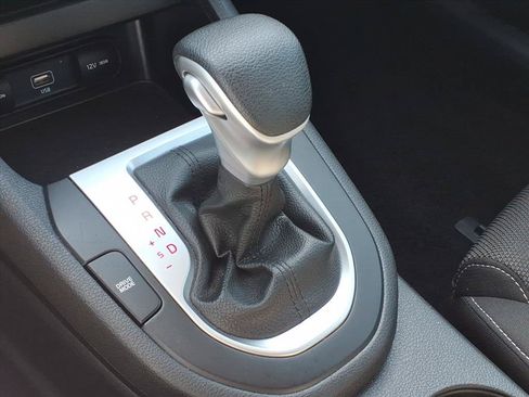 Used 2023 Kia Forte LXS FWD image 31