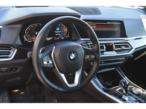 Used 2021 BMW X5 xDrive40i w/ Premium Package image 12