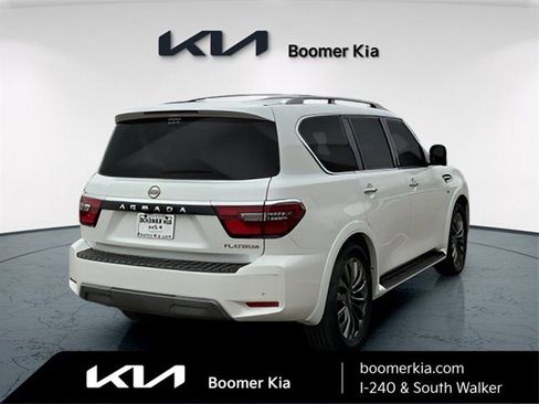 Used 2022 Nissan Armada Platinum image 5