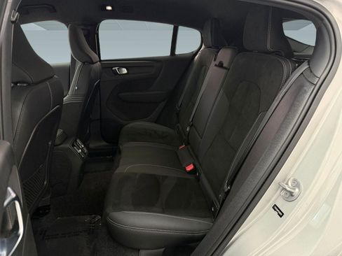 Used 2023 Volvo C40 P8 Recharge Ultimate w/ Protection Package Premier image 12