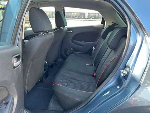 Used 2014 MAZDA MAZDA2 Touring FWD image 23