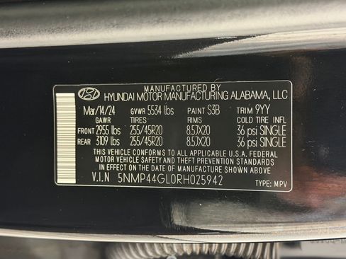 Used 2024 Hyundai Santa Fe Limited FWD image 29