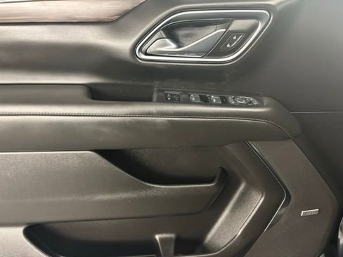 Certified 2024 Chevrolet Tahoe Z71 w/ Luxury Package image 25