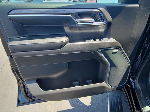 Used 2023 Chevrolet Silverado 1500 LTZ w/ Technology Package AWD/4WD image 21