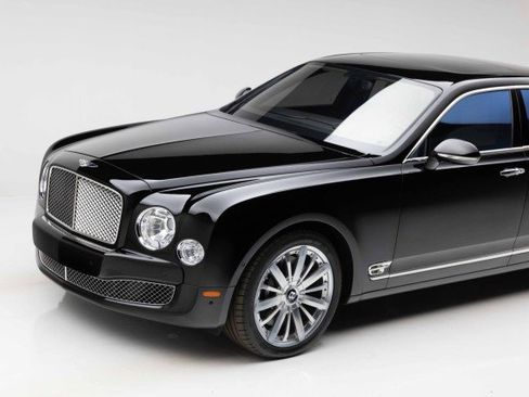 Used 2014 Bentley Mulsanne image 25