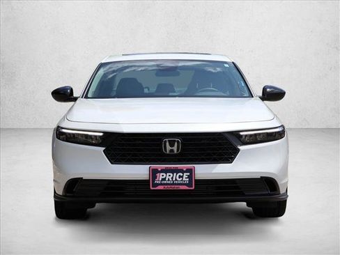 Used 2025 Honda Accord SE image 2