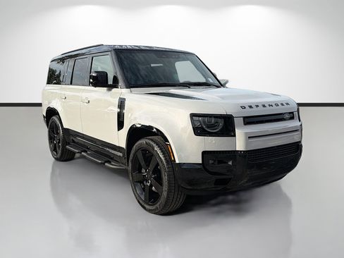 New 2026 Land Rover Defender 130 X-Dynamic SE AWD/4WD image 7