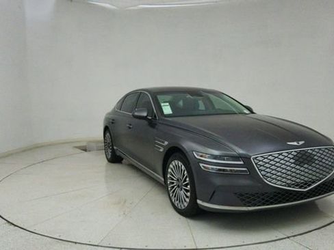 Used 2024 Genesis G80 image 64