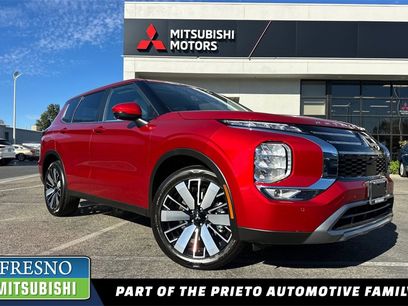 New 2025 Mitsubishi Outlander SE
