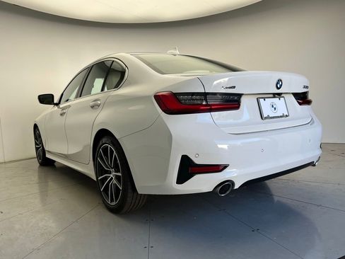 Used 2019 BMW 330i xDrive Sedan w/ Convenience Package image 4