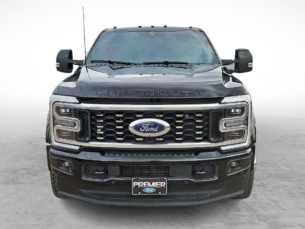 Used 2026 Ford F450 Platinum w/ FX4 Off-Road Package AWD/4WD image 3
