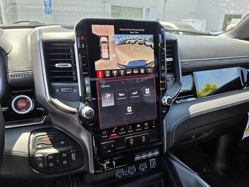 New 2026 Jeep Cherokee Limited AWD/4WD image 17