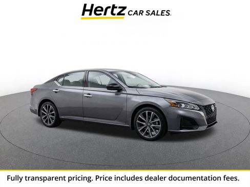 Used 2025 Nissan Altima 2.5 SV FWD image 1