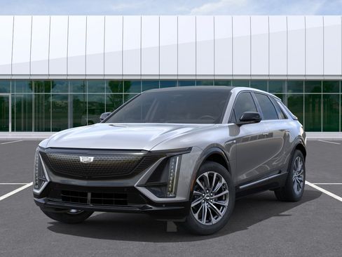 New 2027 Cadillac Lyriq Sport RWD image 6