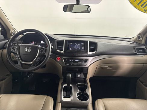 Used 2017 Honda Pilot LX image 28