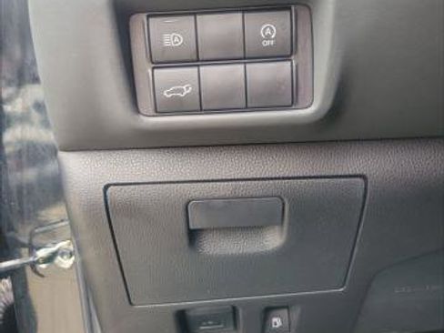 Certified 2024 Toyota Highlander XLE FWD image 43