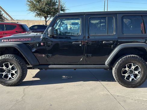 Certified 2022 Jeep Wrangler Unlimited Rubicon w/ Cold Weather Group image 2