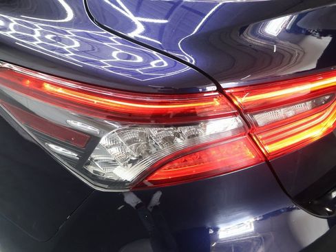 Used 2021 Toyota Camry XLE image 26