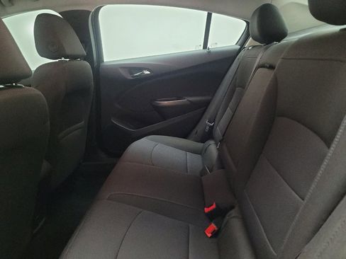 Used 2017 Chevrolet Cruze LT w/ Convenience Package FWD image 18