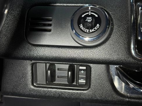 Used 2018 Lincoln Navigator Reserve w/ Technology Package AWD/4WD image 40