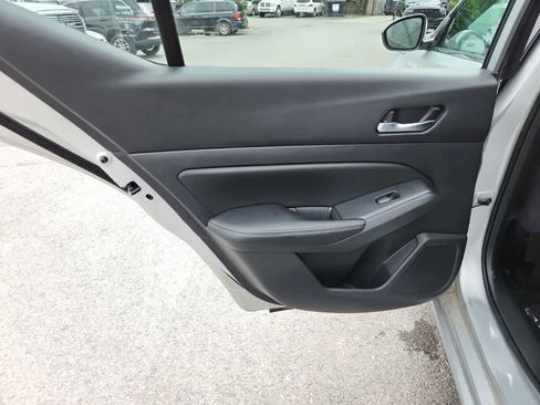 Used 2020 Nissan Altima 2.5 S FWD image 26
