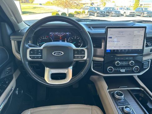 Used 2024 Ford Expedition Max Limited image 9