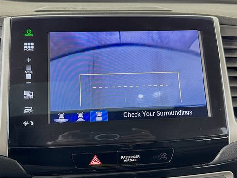 Used 2016 Honda Pilot Touring image 43