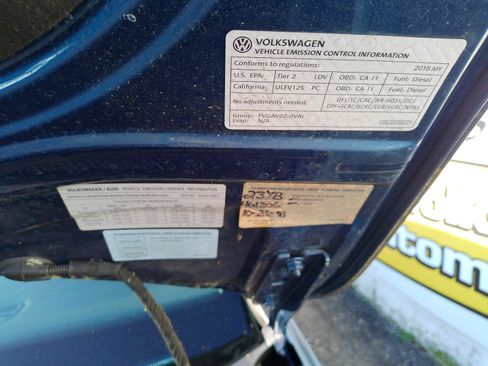 Used 2015 Volkswagen Golf TDI FWD image 46