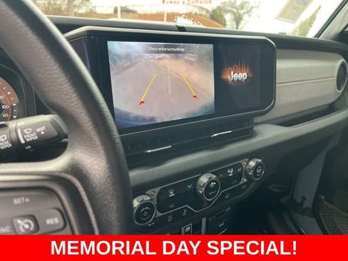 Used 2025 Jeep Wrangler Unlimited Sport AWD/4WD image 23