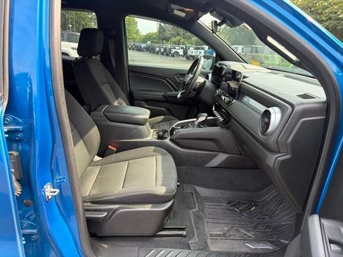 Used 2023 Chevrolet Colorado LT w/ LT Convenience Package RWD image 12