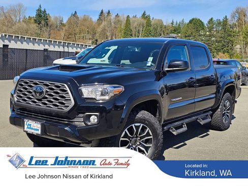 Used 2021 Toyota Tacoma TRD Sport AWD/4WD image 1