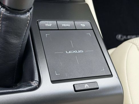 Used 2023 Lexus GX 460 Premium w/ Premium Package AWD/4WD image 25