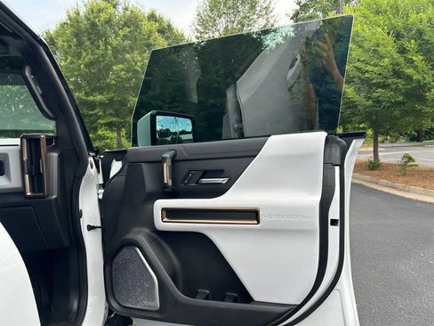 Used 2025 GMC Hummer EV 2X w/ LPO, Dark Essentials Package AWD/4WD image 67