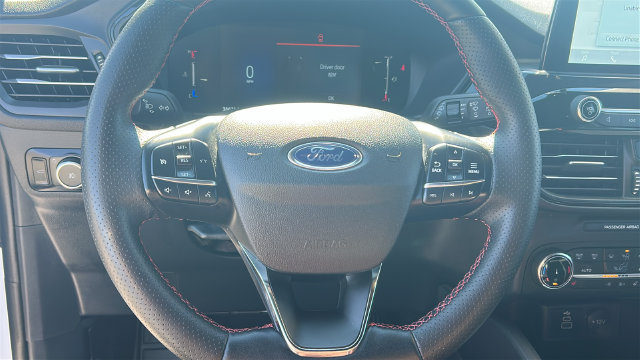 Used 2025 Ford Escape ST-Line Select AWD/4WD image 19
