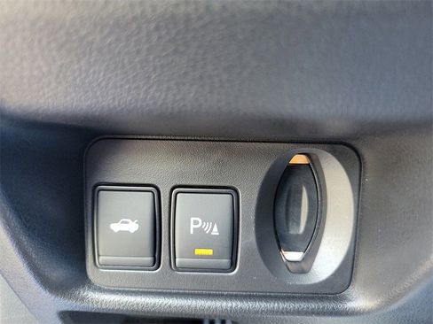 Used 2024 Nissan GT-R Premium w/ Premium Interior Package image 16