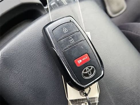 Used 2024 Toyota Prius LE image 31