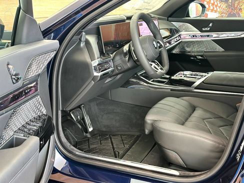 New 2026 BMW 740i xDrive w/ Executive Package AWD/4WD image 7