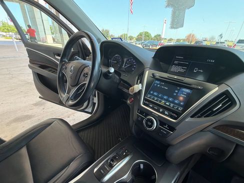 Used 2020 Acura MDX FWD image 24